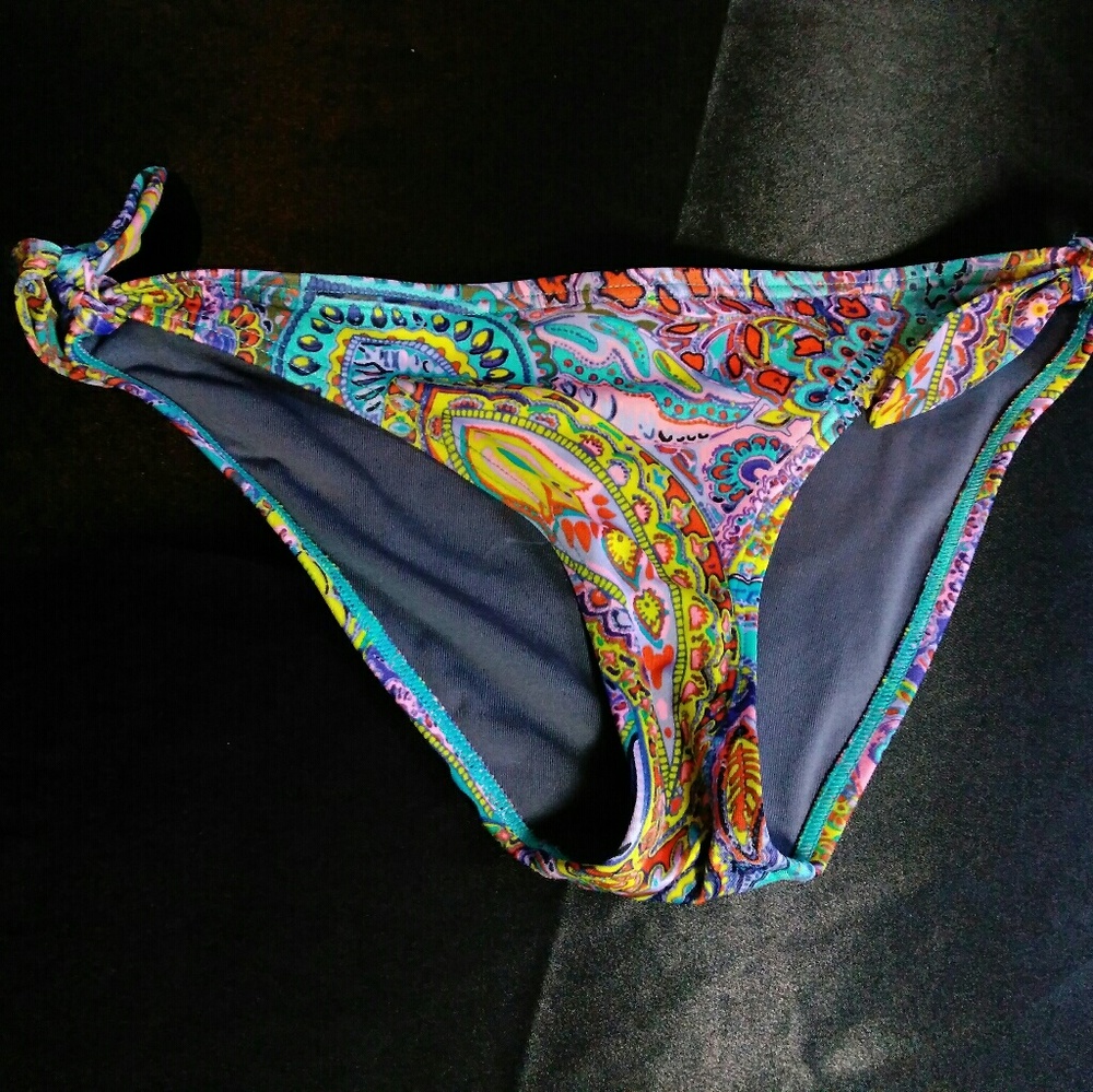 Victoria Secret Boho Style Bikini Bottoms Size S